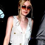 First pic of :: Largest Nude Celebrities Archive. Dakota Fanning fully naked! ::
