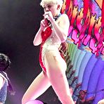 Third pic of :: Largest Nude Celebrities Archive. Miley Cyrus fully naked! ::