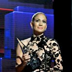 First pic of Jennifer Lopez posing & performs at AMA 2011
