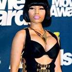 First pic of Busty Nicki Minaj shows deep cleavage at MTV Movie Awards 2011