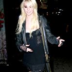 Third pic of :: Babylon X ::Taylor Momsen gallery @ Famous-People-Nude.com nude 
and naked celebrities