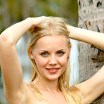 Second pic of Sarah | Tradewinds - MPL Studios free gallery.