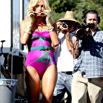 Fourth pic of Paris Hilton cameltoe free photo gallery - Celebrity Cameltoes