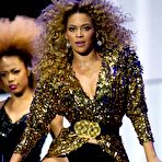 Third pic of Beyonce Knowles sexy performs on the stage in Glastonbury