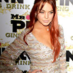 Third pic of Lindsay Lohan legs and cleavage paparazzi shots