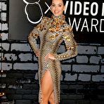 Second pic of Katy Perry legs at 2013 MTV Video Music Awards