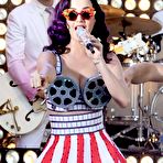Second pic of Katy Perry sexy performs on the stage