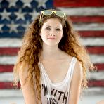 Second pic of America loving redhead Vanessa reveals her hot body | Nextdoor Mania