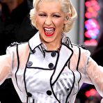 First pic of Christina Aguilera performs at Early Show stage