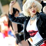 First pic of Christina Aguilera performs on the NBCs Today Show stage
