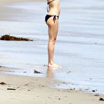 Second pic of Kate Hudson wearing a bikini at a beach in Malibu