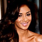 First pic of Nicole Scherzinger shows sexy cleavage paparazzi shots