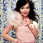 Third pic of :: Largest Nude Celebrities Archive. Bjork fully naked! ::