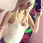 First pic of Sexting18 - Amateur Sexting Pictures and Self Shot Videos | Mirror Girlfriends!