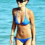First pic of Maria Menounos hard nipples in blue bikini