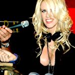 Second pic of Jenny McCarthy Paparazzi Topless And Peeing Oops Shots