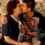 First pic of Moms Young Lovers.com: The truth of mature mammas sex life