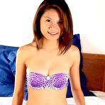 Second pic of Handfuls Asian Teen Delight