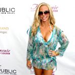 First pic of Kendra Wilkinson shows legs and cleavage paparazzi shots