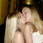 Fourth pic of 
    girls kissing | Web Girls Online Picture Gallery
  