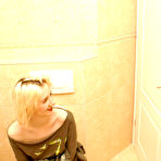 First pic of getting a dick forced up your throat in the toilet is so hot