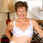 First pic of AllOver30.com - Introducing 55 year old Judy