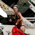 Second pic of Pink :: THE FREE CELEBRITY MOVIE ARCHIVE ::