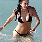 Second pic of Courteney Cox nipple slip on the beach paparazzi shots
