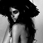 Fourth pic of Daria Werbowy black-&-white sexy, topless and fully nude