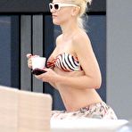 Second pic of  Gwen Stefani fully naked at CelebsOnly.com! 
