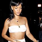 Third pic of :: Largest Nude Celebrities Archive. Rihanna fully naked! ::
