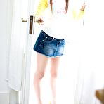 Second pic of Riri Kuribayashi - Adorable Asian model has nice legs