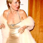 Third pic of :: Largest Nude Celebrities Archive. Emma Thompson fully naked! ::