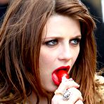 First pic of -= Banned Celebs presents Mischa Barton gallery =-