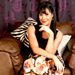 First pic of Mature Pictures Featuring 40 Year Old Elise Summers From AllOver30