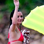 First pic of Cameron Diaz in red bikinie on the beach