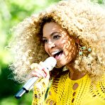 Fourth pic of Beyonce Knowles performs Good Morning America stage