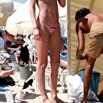 Third pic of Doutzen Kroes sexy in bikini paparazzi shots
