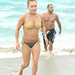 First pic of Hayden Panettiere sexy in bikini on the beach