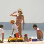 Third pic of Top Model Elle McPherson Paparazzi Topless Shots