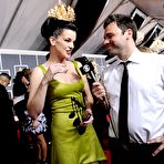 Fourth pic of Pauley Perrette in short green dress at Grammy redcarpet