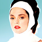 First pic of Rose McGowan