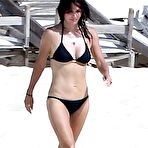 Second pic of Courteney Cox in a bikini in Turks and Caicos