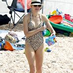 Third pic of Naomi Watts hard nipples on the beach