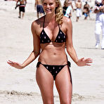 Fourth pic of Kelly Landry showed off her hot body on Miami beach