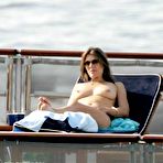 Second pic of ::: Elizabeth Hurley nude photos and movies :::