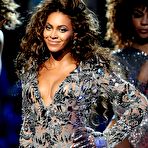 Second pic of Beyonce Knowles sexy performing at MTV VMA stage