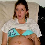 First pic of PREGNANT GIRLFRIEND! - 100% Amateur PREGNANT Gilfriends Vids and Pics