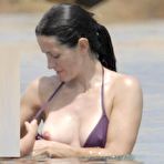 Third pic of Courteney Cox sex pictures @ MillionCelebs.com free celebrity naked ../images and photos