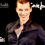 First pic of Milla Jovovich promotes new Tommy Hilfiger bag